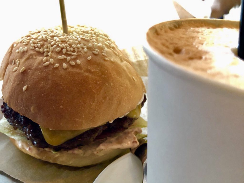 Beef Burgerの料理